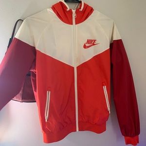 Nike retro windbreaker
